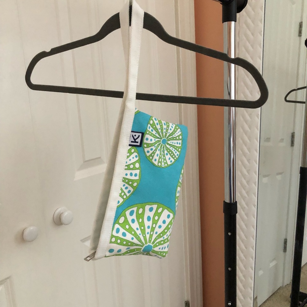 Bright clutch bag